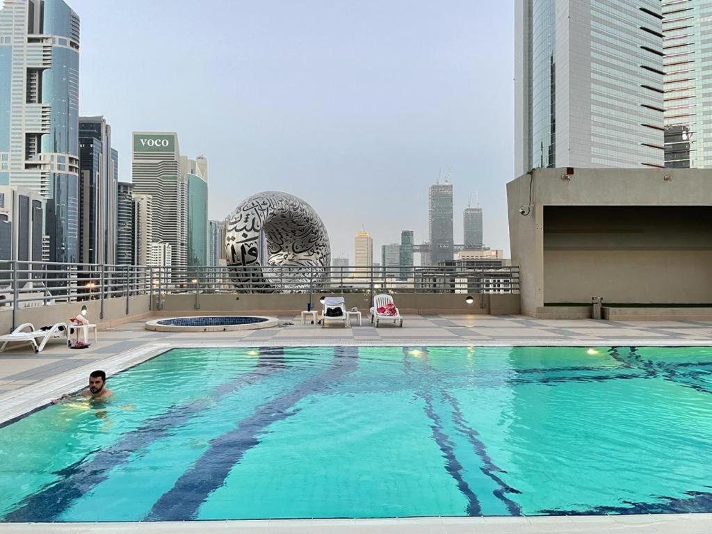 Travelers Backpackers Apartment ดูไบ ภายนอก รูปภาพ