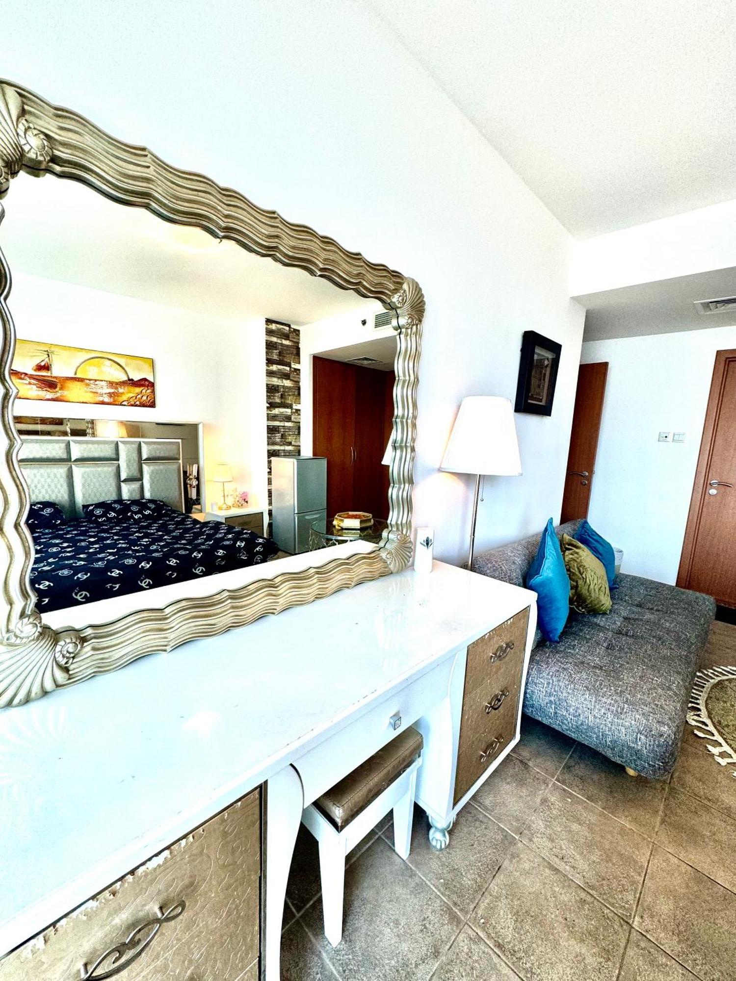 Travelers Backpackers Apartment ดูไบ ภายนอก รูปภาพ