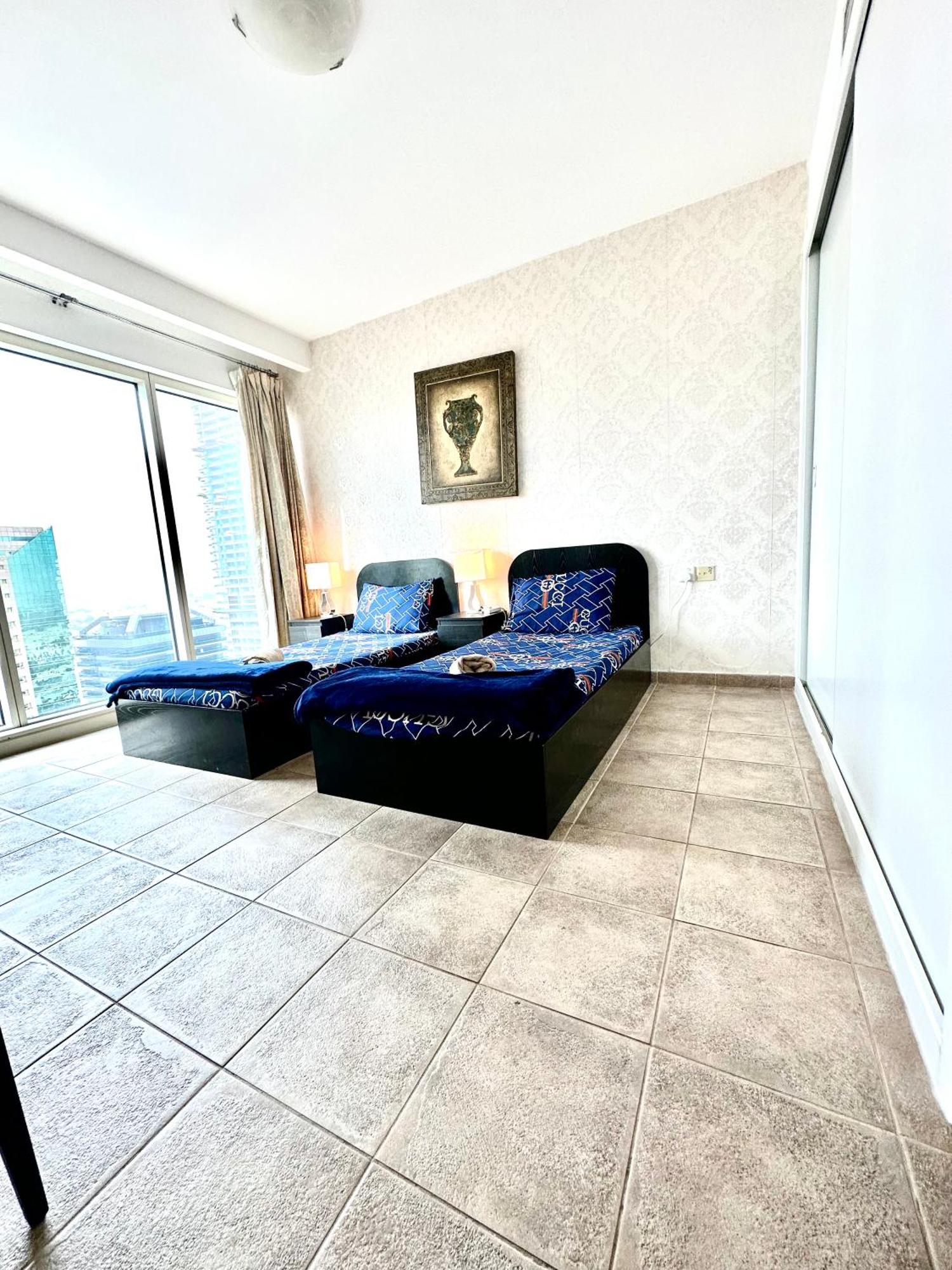 Travelers Backpackers Apartment ดูไบ ภายนอก รูปภาพ