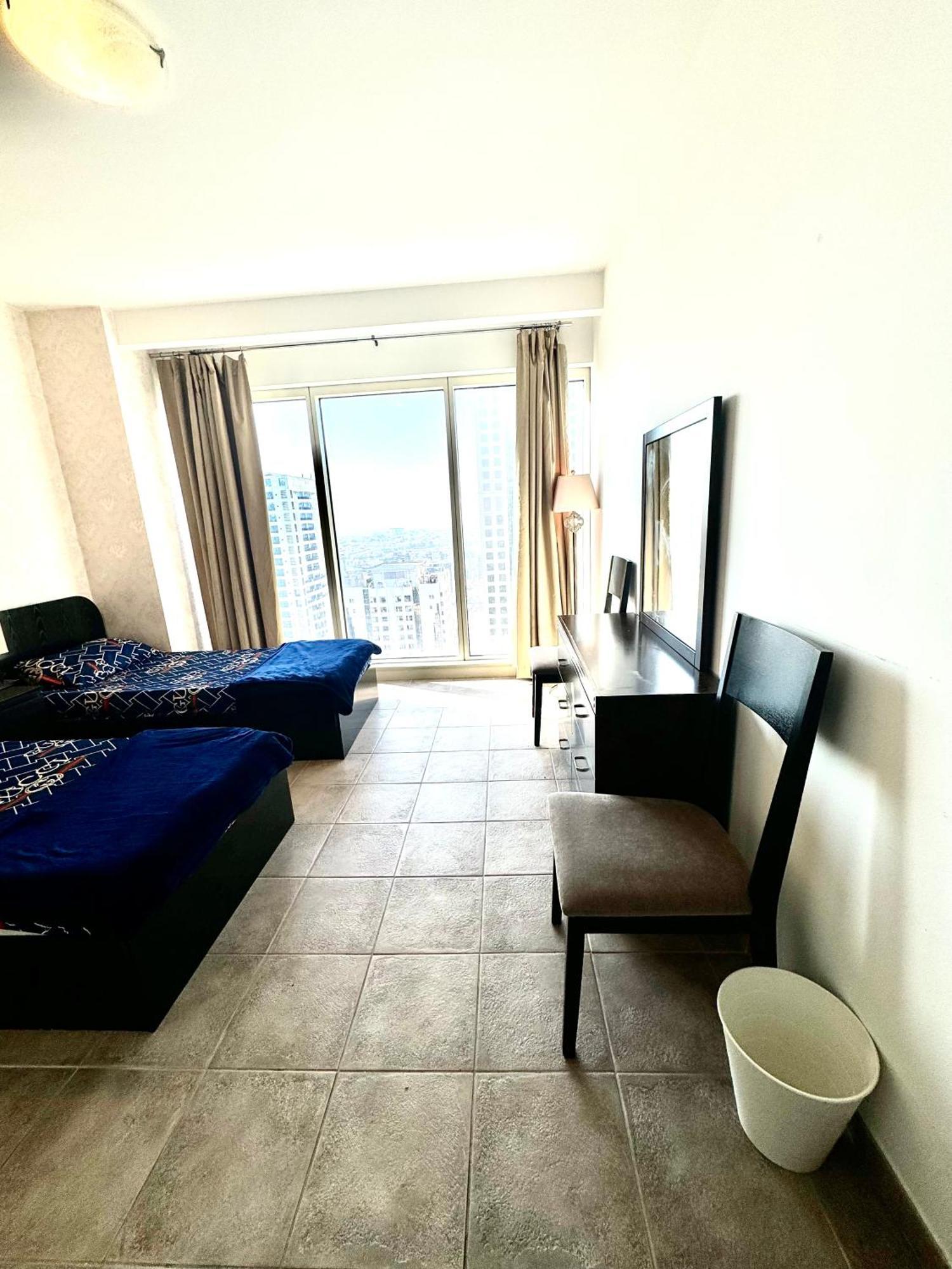 Travelers Backpackers Apartment ดูไบ ภายนอก รูปภาพ