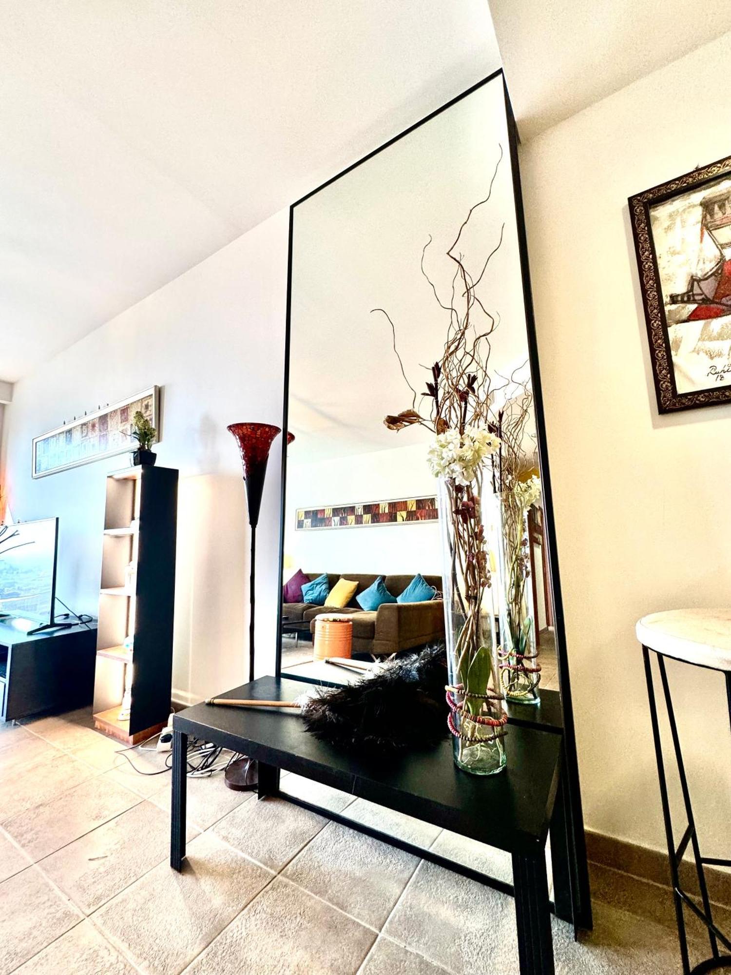 Travelers Backpackers Apartment ดูไบ ภายนอก รูปภาพ